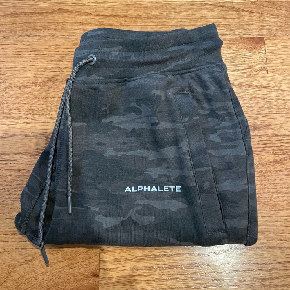 Alphalete Washed Core Jogger